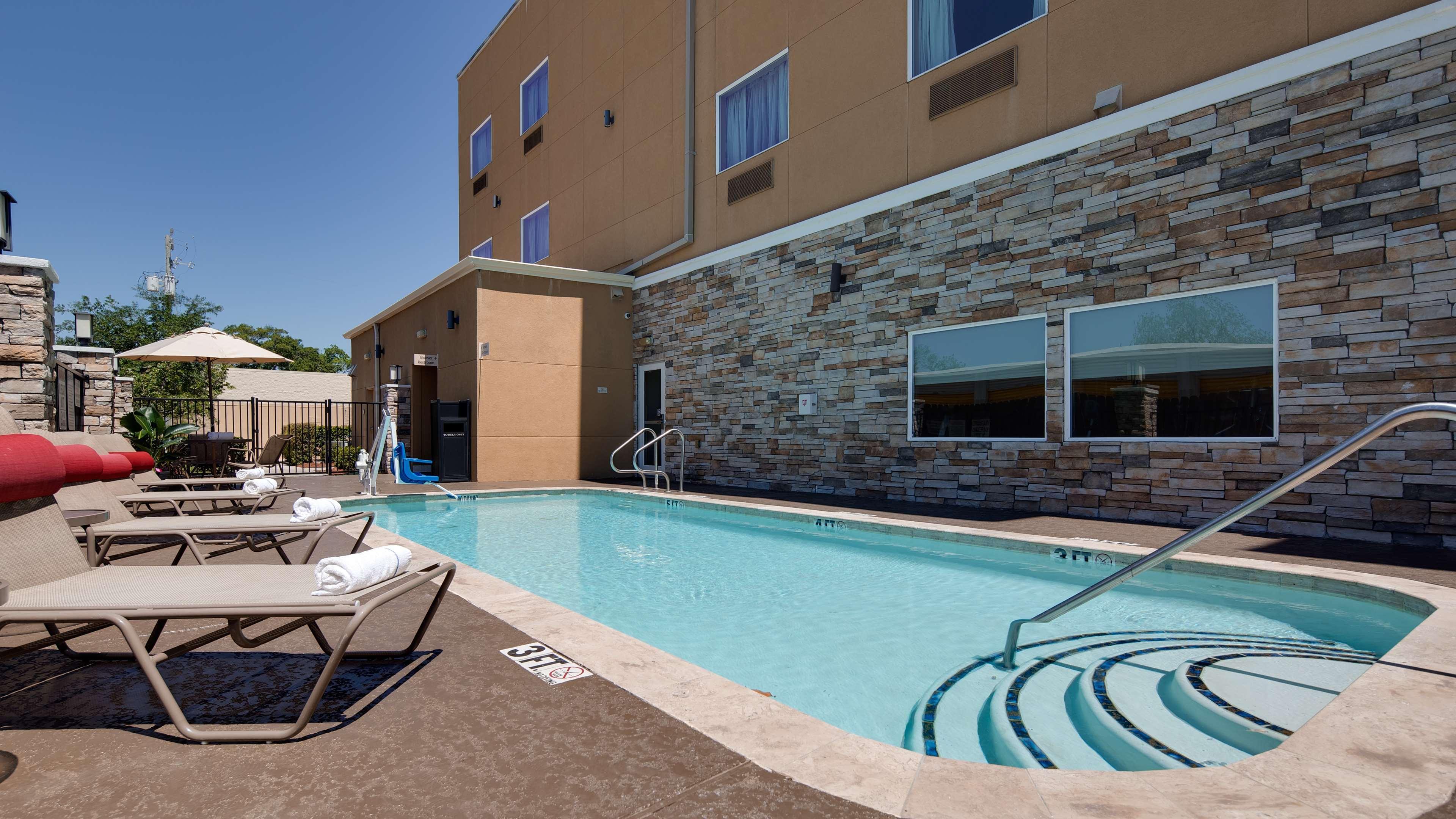 Best Western Plus Lake Jackson Inn & Suites Buitenkant foto