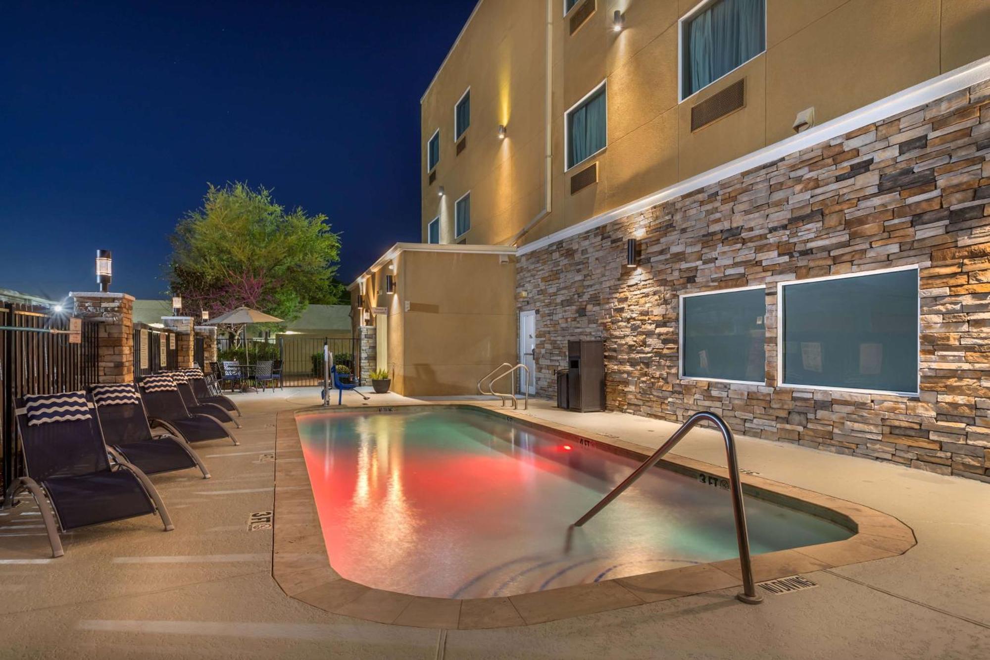 Best Western Plus Lake Jackson Inn & Suites Buitenkant foto